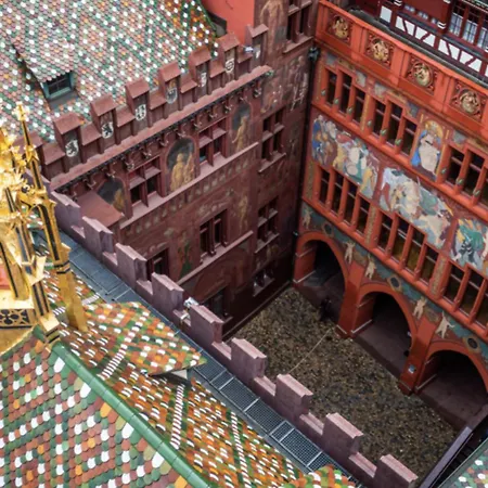 Center Rooftop Balcony-studio At Town Hall * Basel