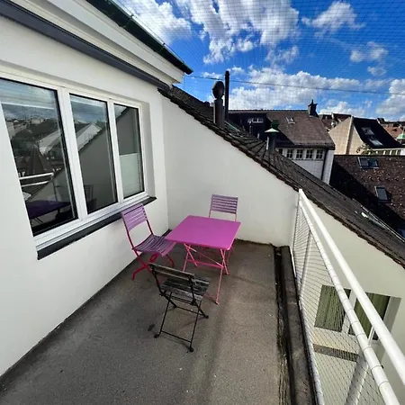 Center Rooftop Balcony-studio At Town Hall Appartement