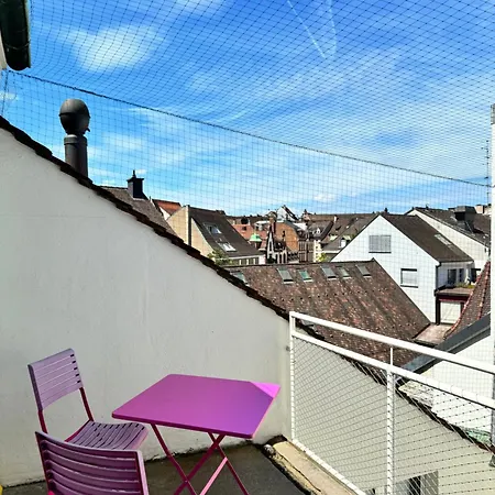 Center Rooftop Balcony-studio At Town Hall Appartement